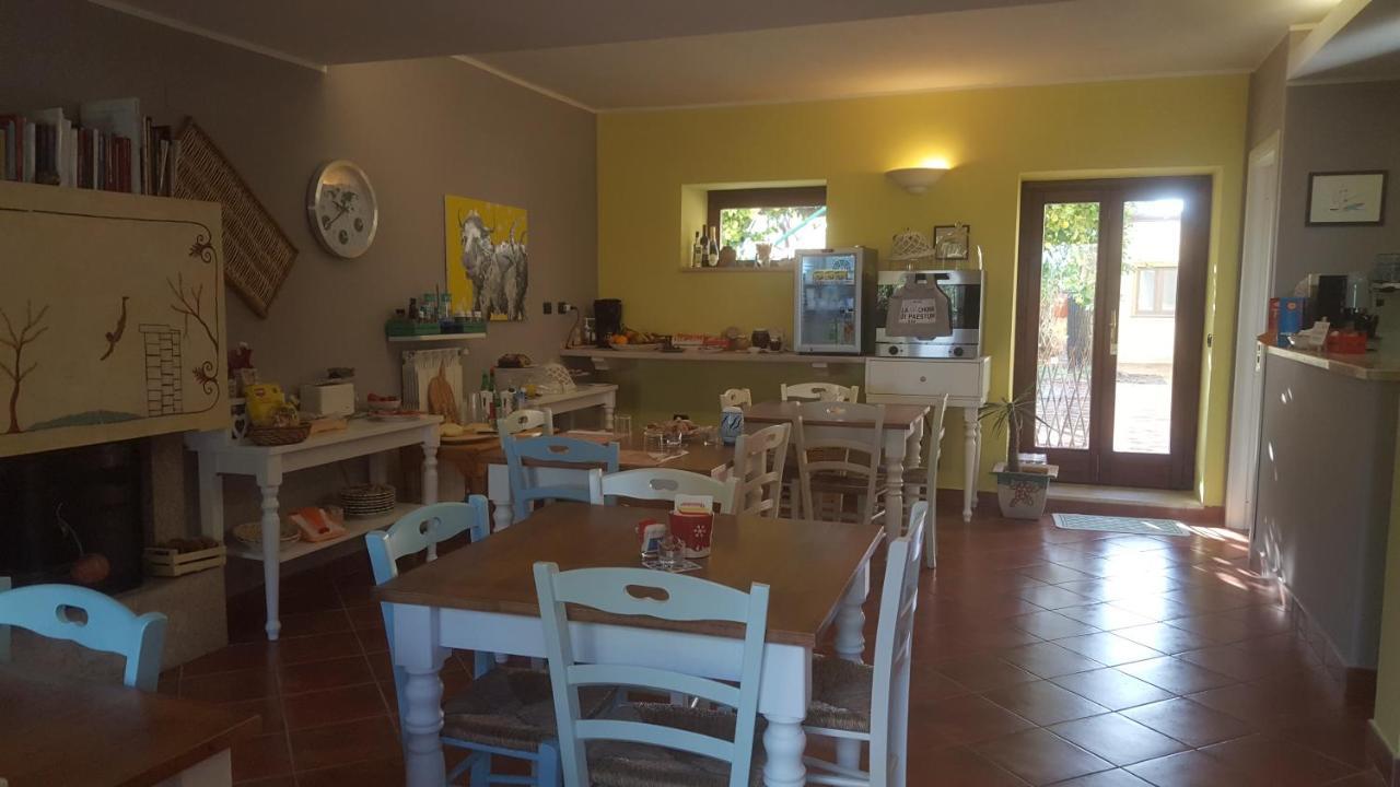 B&B La Chora Di بييسْتوم المظهر الخارجي الصورة